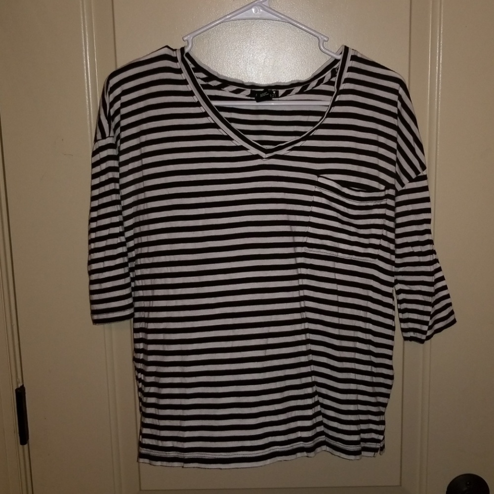 Forever 21 Women's Shirt Black White Stripes